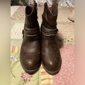 Pre owned women’s jelly pop ankle boots size 7.5